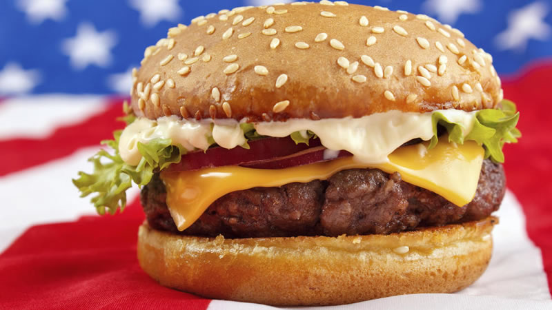 comida al estudiar en EEUU: hamburguesa